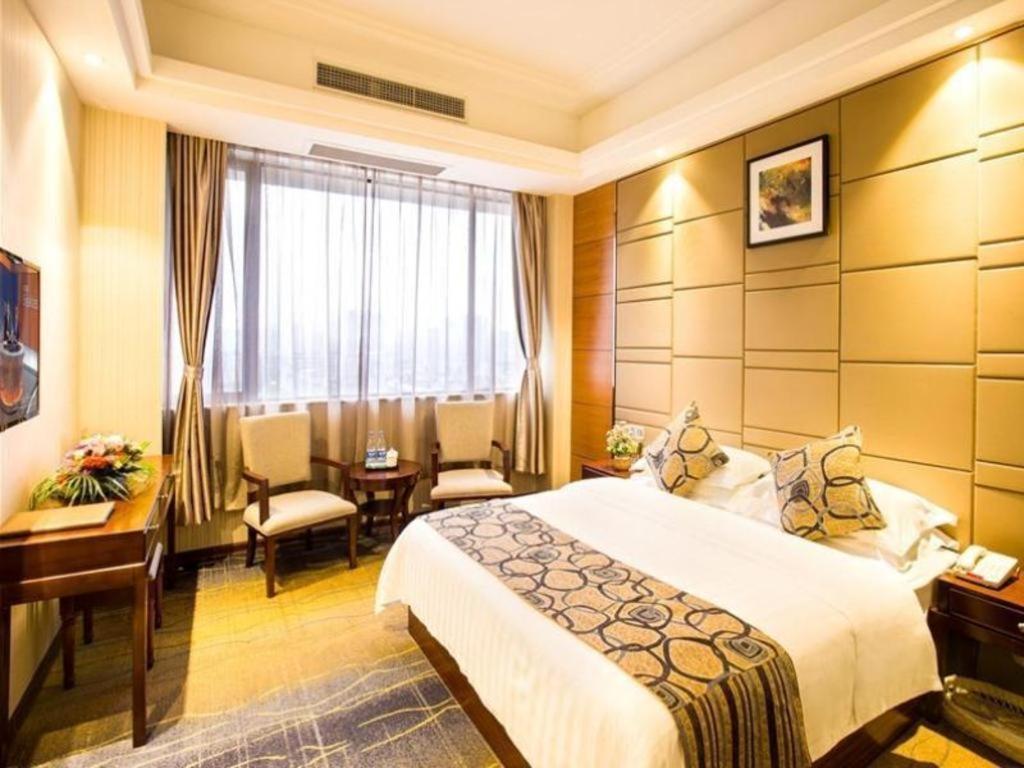 Greentree Inn Guangdong Jieyang Bus Terminal Station Ronghua Avenue Business Hotel Zewnętrze zdjęcie