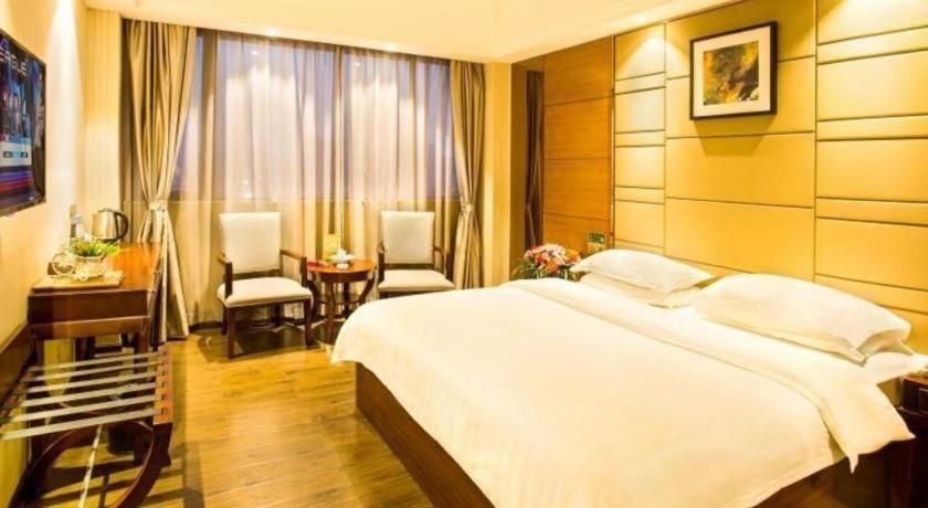 Greentree Inn Guangdong Jieyang Bus Terminal Station Ronghua Avenue Business Hotel Zewnętrze zdjęcie