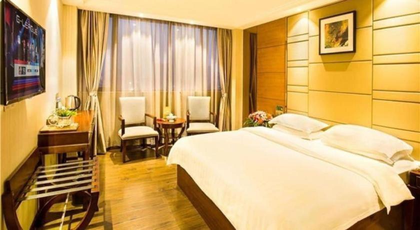 Greentree Inn Guangdong Jieyang Bus Terminal Station Ronghua Avenue Business Hotel Zewnętrze zdjęcie
